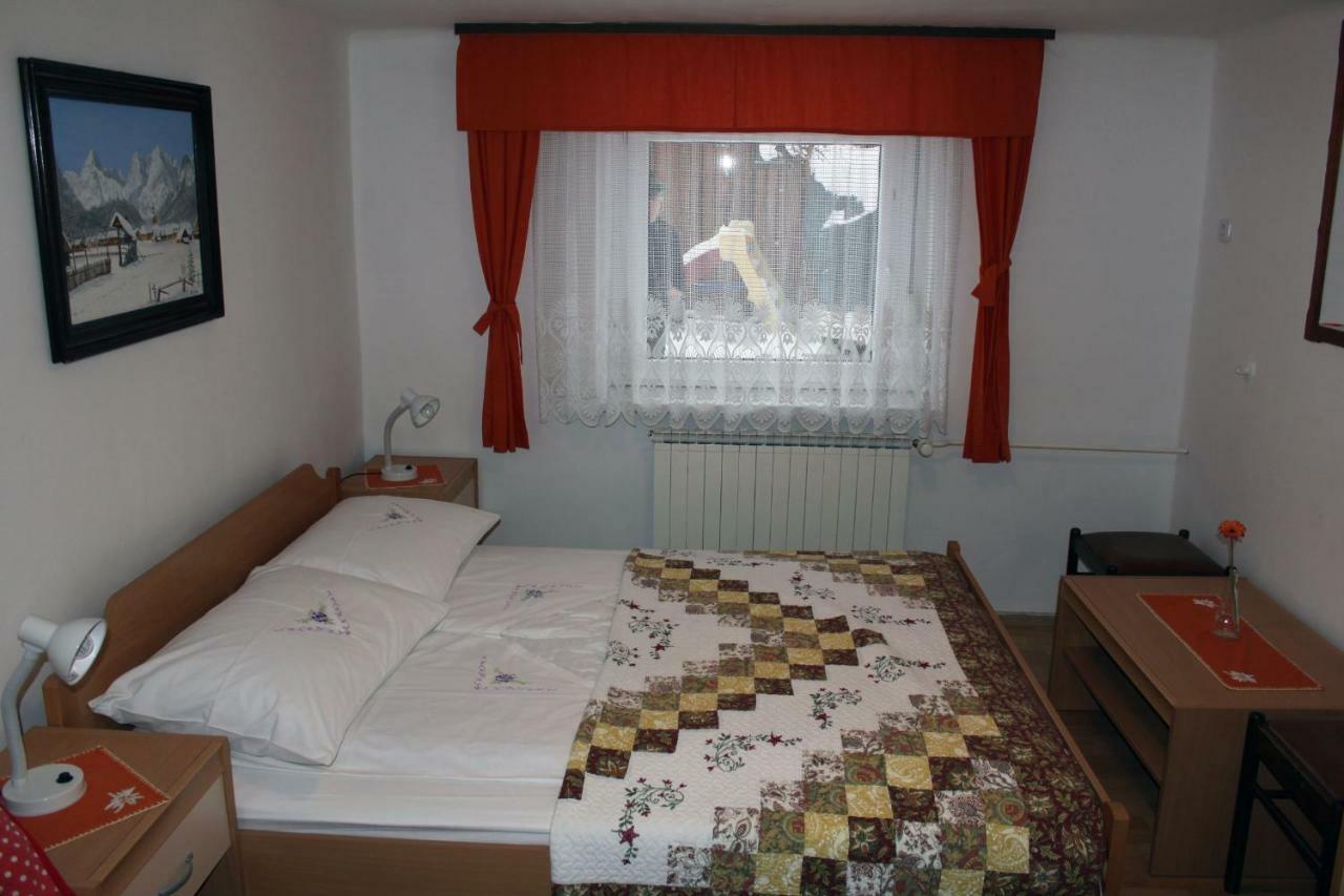 Apartma Albina Kranjska Gora Luaran gambar