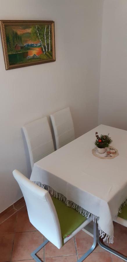 Apartma Albina Kranjska Gora Luaran gambar